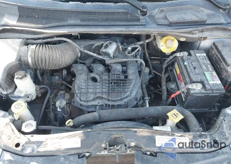 2015 Chrysler Town & Country S z USA, uszkodzony, nr VIN 2C4RC1HG7FR638959